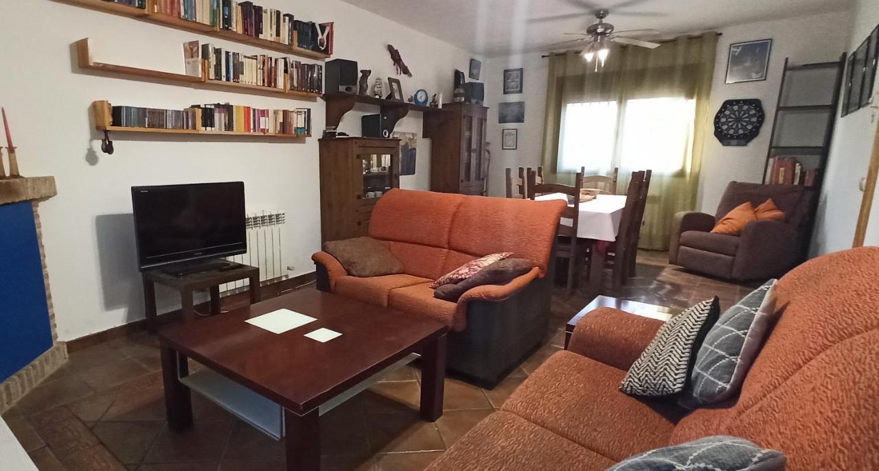 La Higuera De Gredos Villa Higuera de las Dueñas Екстериор снимка