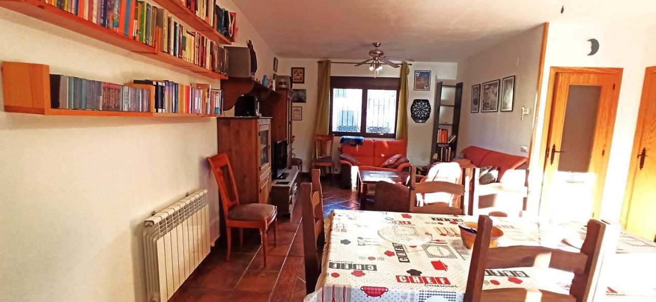 La Higuera De Gredos Villa Higuera de las Dueñas Екстериор снимка