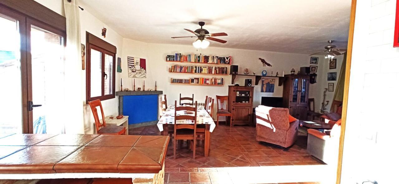 La Higuera De Gredos Villa Higuera de las Dueñas Екстериор снимка